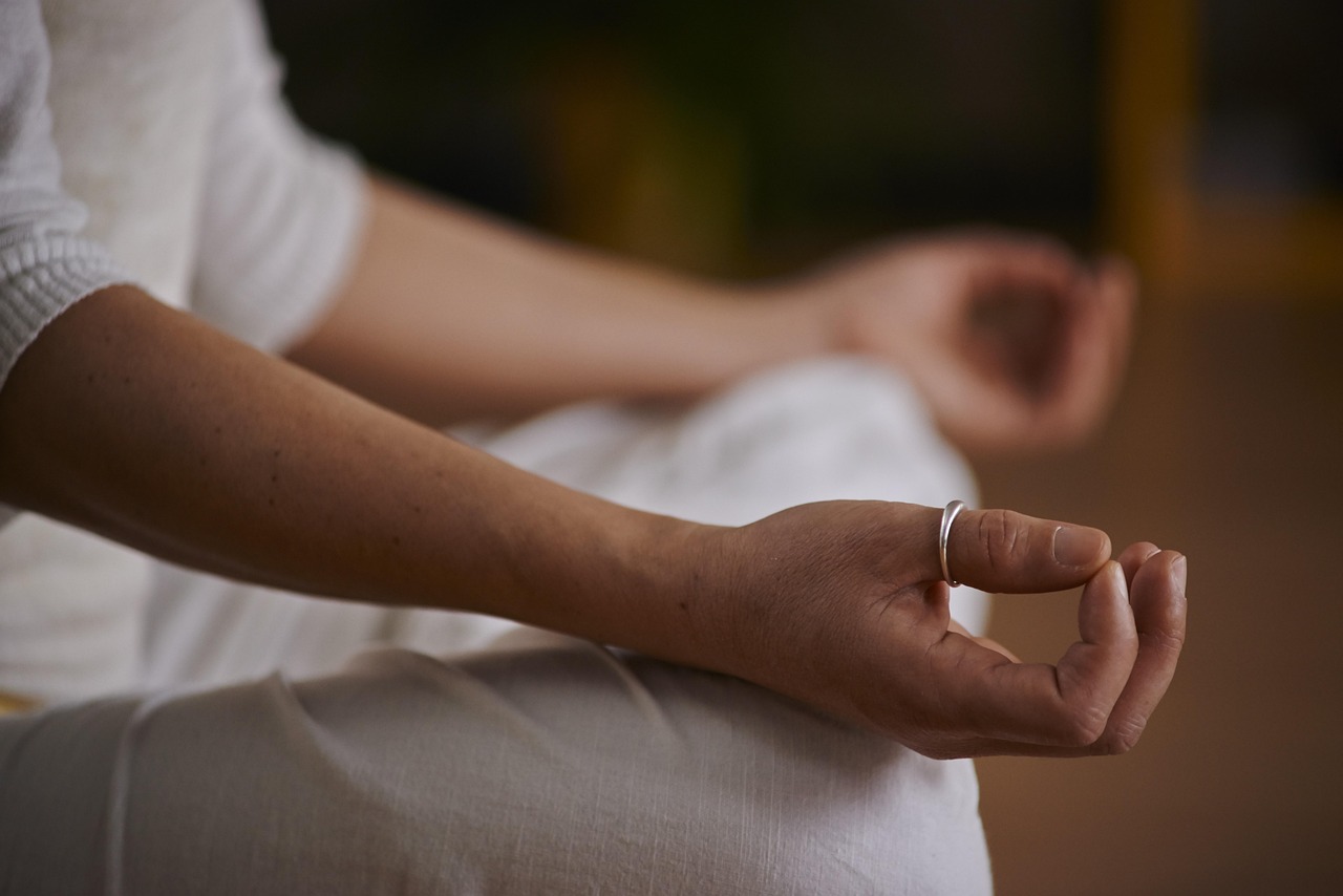 hypnotherapy for layoff anxiety: how to overcome fear and uncertainty