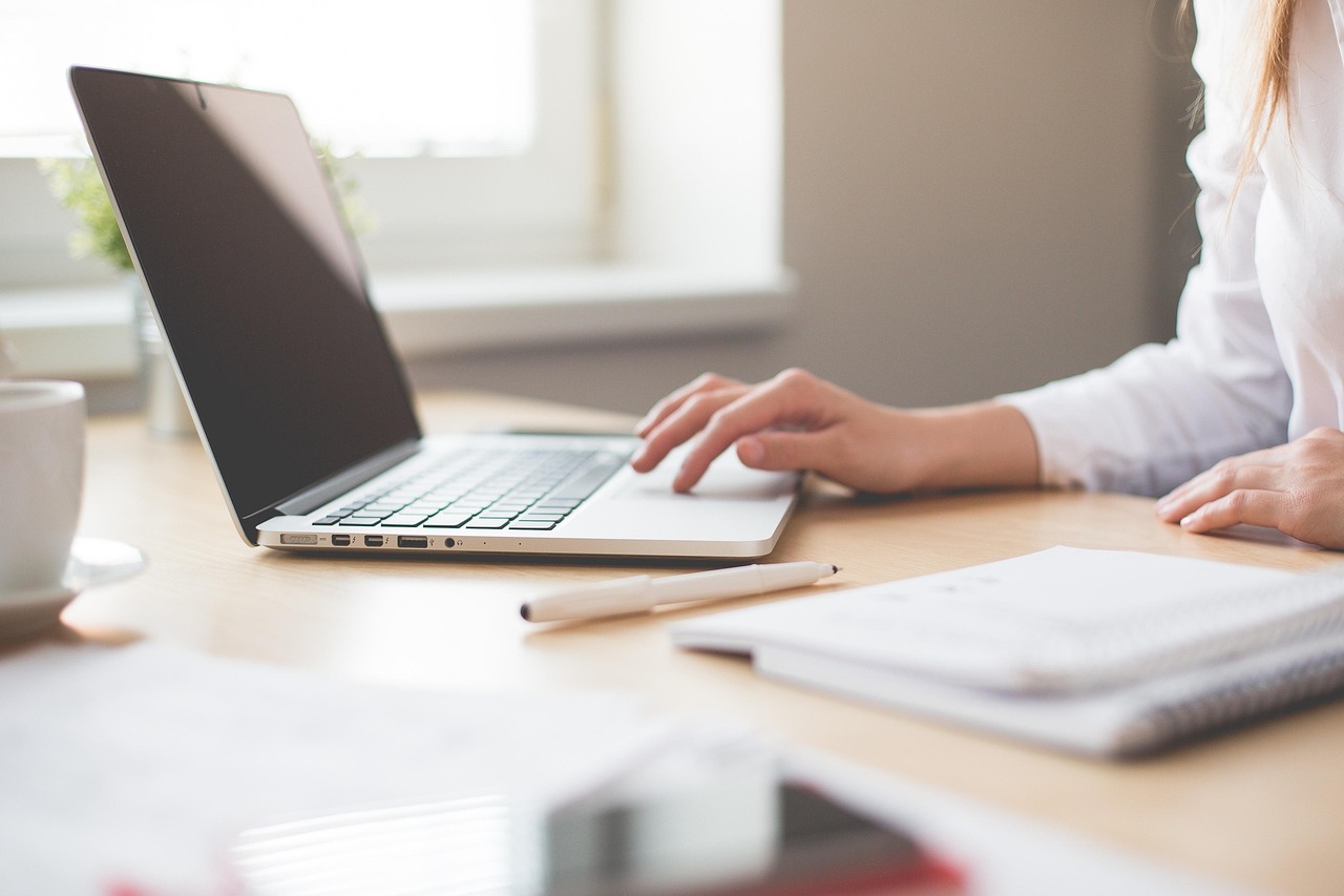 unlock the power of the mind with our online hypnotherapy training and certification