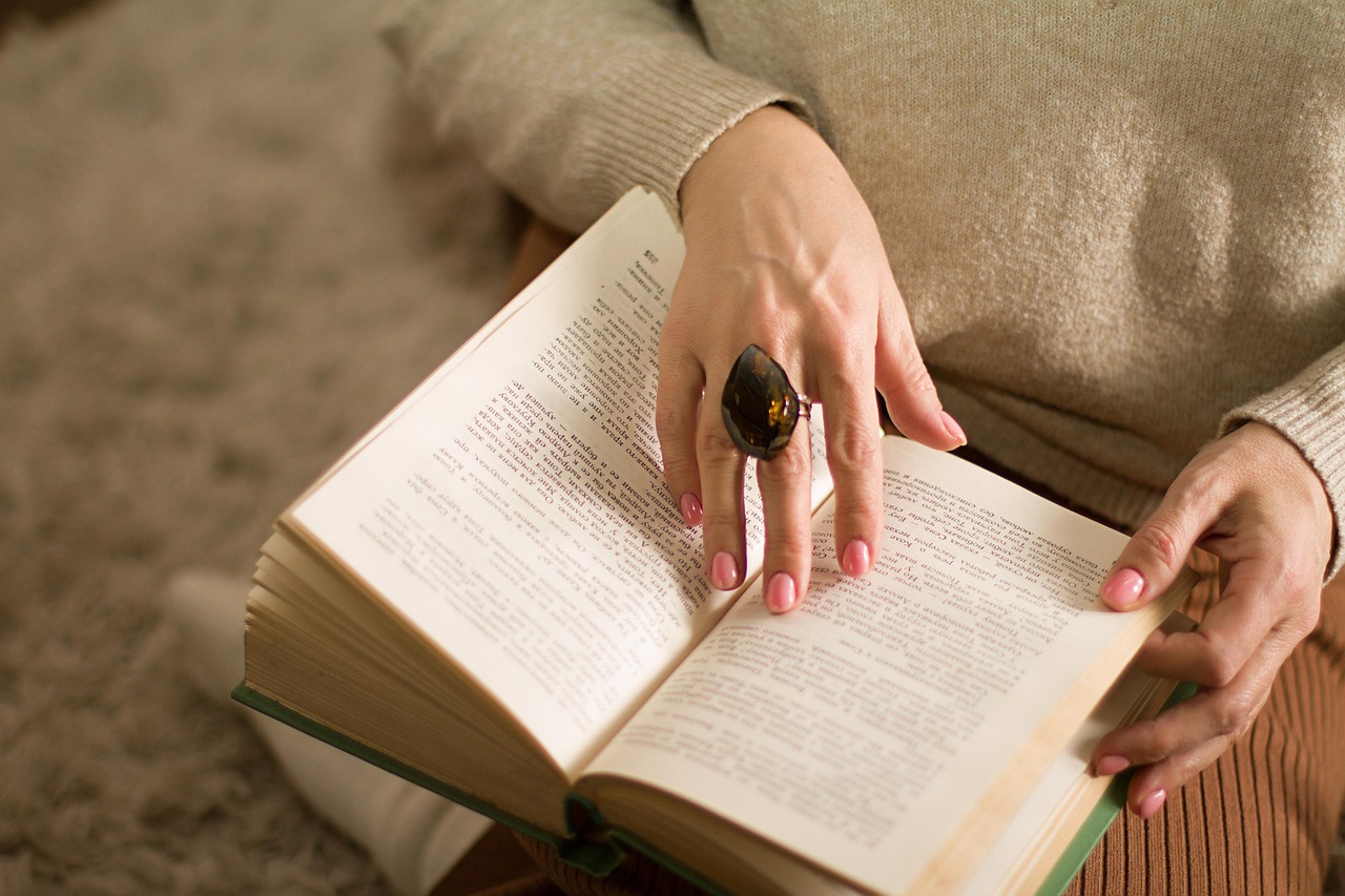 the beginner’s guide  to hypnotherapy:  everything you need to know
